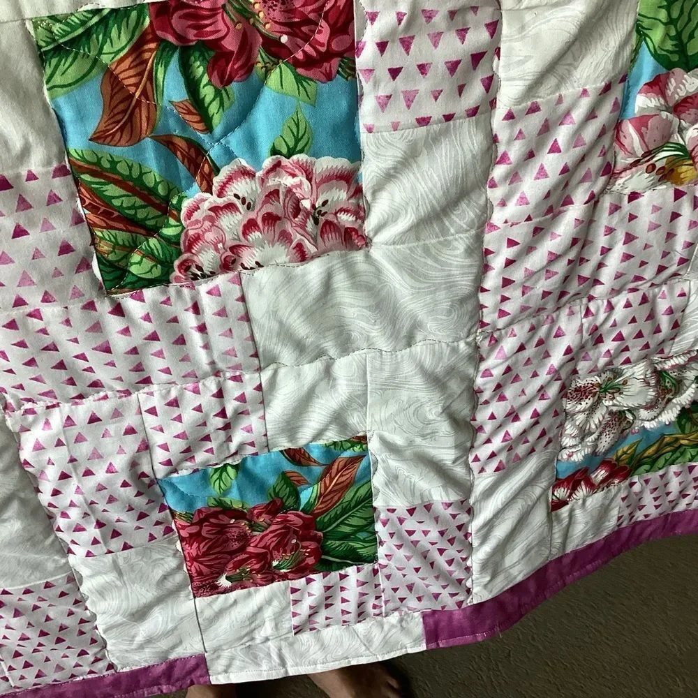 NWT. Hand Crafted Floral Patchwork Quilt with Pink and White Accents